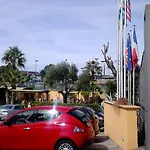 Federico Ii فندق 3*