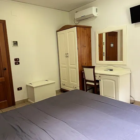 Hotell Federico Ii Neapel