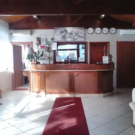 فندق Federico Ii