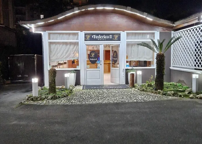 Hotel Federico Ii Nápoles