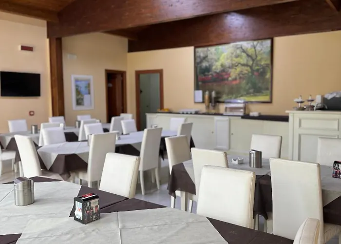 Federico Ii Hotel Nápoles